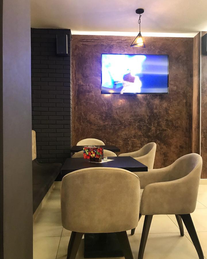 Golden Inn Hotel Majdanpek ภายนอก รูปภาพ